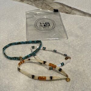 Women's Multicolor Beaded Bracelets Set. Never worn